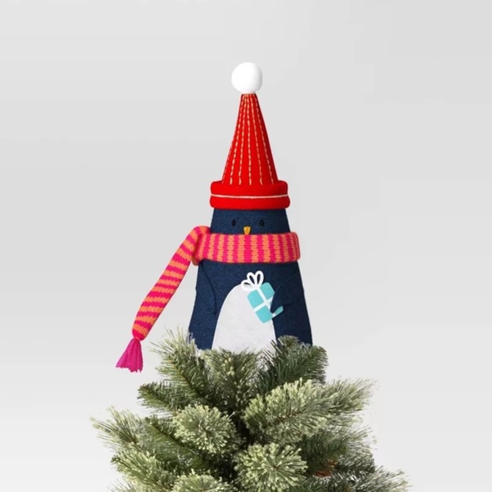 7.25" Felt Cone Penguin Mini Christmas nwt Tree Topper